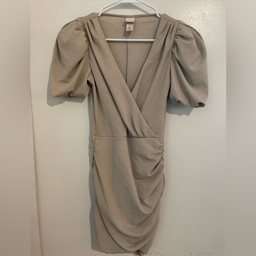 H&M beige dress